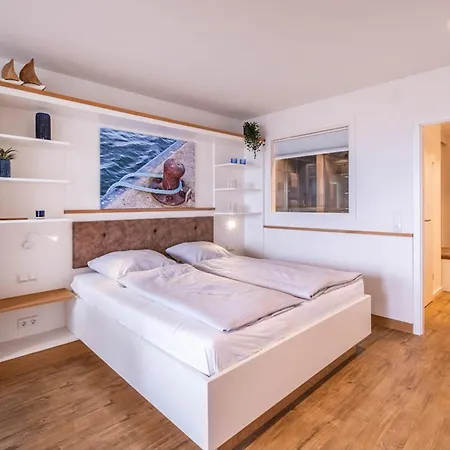 Apartment Hochhaus 86 Meerlounge Busum